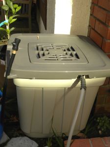 011 Suncast rain barrel